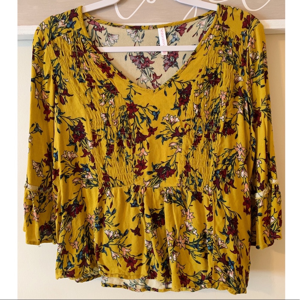 Xhilaration Mustard & Floral Top Size M